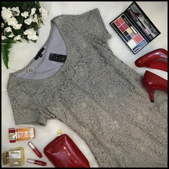 Tiana B. Dresses & Skirts - Tiana B. Taupe Dress With Lace Overlay Sz M